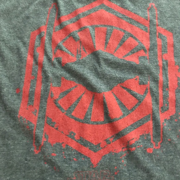 Star Wars The Force Awakens tee - Picture 2 of 4
